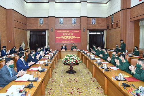 局委员,中央军委常委,越南人民军总政治局主任梁强大将,越共中央委员