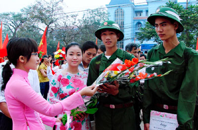 Quân khu 2 hoàn thành công tác tuyển quân đợt 2 năm 2010