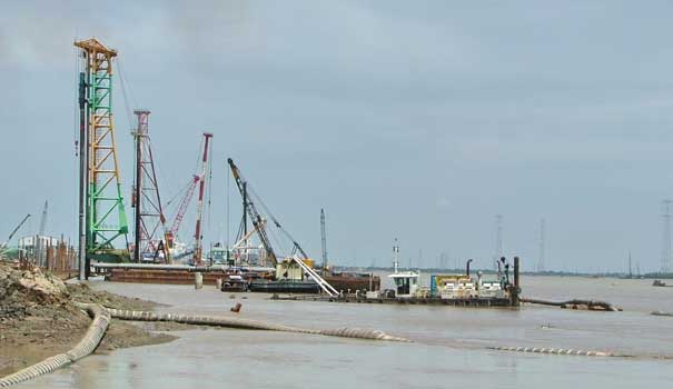 Thu hút vốn FDI của TPHCM : Tiếp tục cạnh tranh về tốc độ và thủ tục