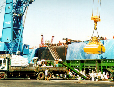 Tập trung ổn định kinh tế vĩ mô, đẩy mạnh sản xuất