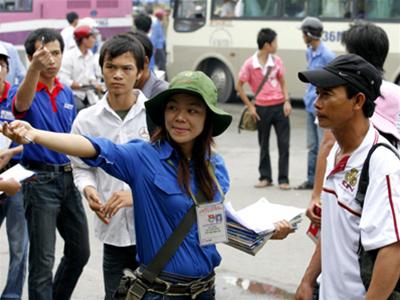 Tám trăm ngàn thí sinh tới làm thủ tục đợt đầu tiên kỳ thi tuyển sinh đại học, cao đẳng năm 2009