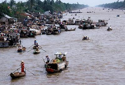 Giao thông thủy ở ĐBSCL: Hiểm họa rình rập