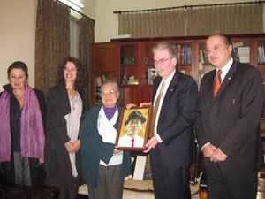 Tấm lòng của một họa sĩ Hy Lạp với Đại tướng Võ Nguyên Giáp