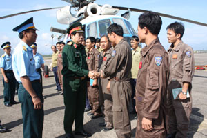 Đại tướng Phùng Quang Thanh thăm, kiểm tra các đơn vị khu vực miền Trung