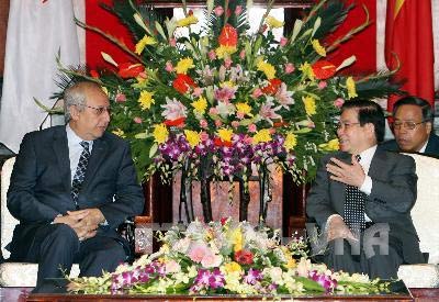 Chủ tịch nước Nguyễn Minh Triết tiếp Chủ tịch Quốc hội An-giê-ri