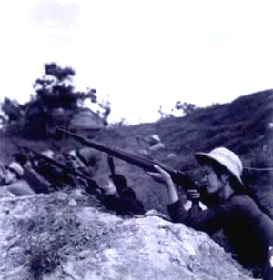 Kéo pháo lên đồi Trúc Lâm