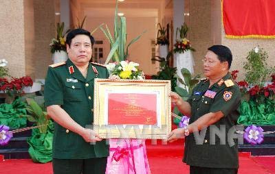 Lễ bàn giao công trình Nhà Giảng đường tặng Bộ Quốc phòng Lào