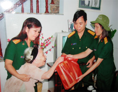 Thiết thực tri ân