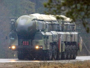 Nga phóng tên lửa đạn đạo liên lục địa RS-12M Topol