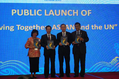 Thế giới hướng về Hà Nội