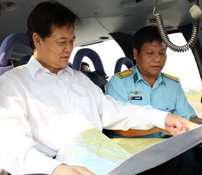 Thủ tướng Nguyễn Tấn Dũng lên đường kiểm tra công tác khắc phục lũ lụt ở Quảng Bình