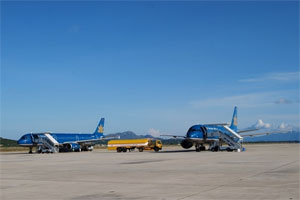 Sân bay Cam Ranh đón chuyến bay đầu tiên từ Nga