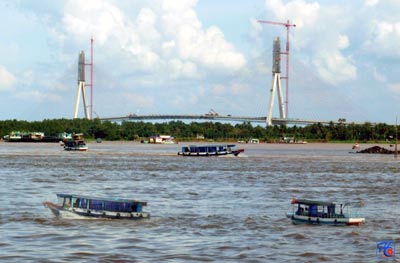 Nhịp cầu ngang tầm thế kỷ