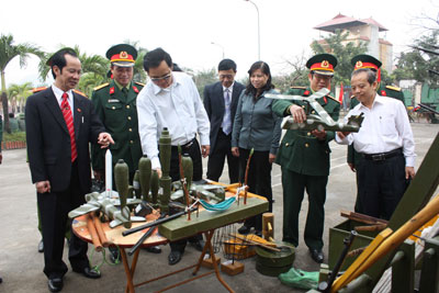 Tổ chức Lễ ra quân huấn luyện và phát động thi đua năm 2010