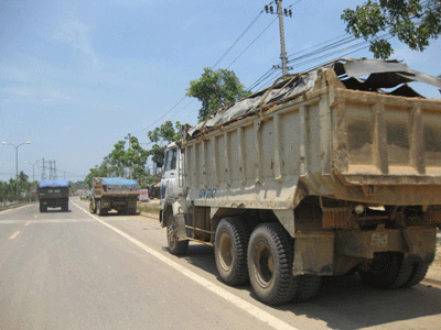 Doanh nghiệp hưởng lợi, dân hứng bụi