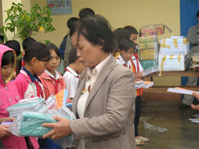 Còn sức, còn làm việc thiện