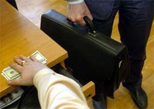 Quảng Ngãi khởi tố bốn kiểm toán viên nhận hối lộ