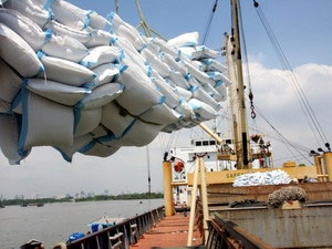 Xuất khẩu gạo của Việt Nam và Thái Lan tăng cao