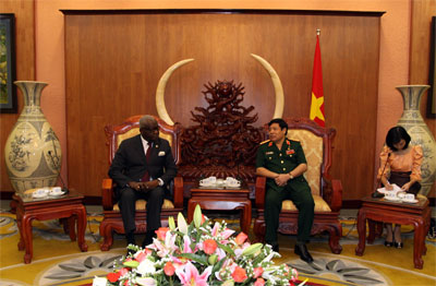 Trung Phi muốn học tập kinh nghiệm của QĐND Việt Nam