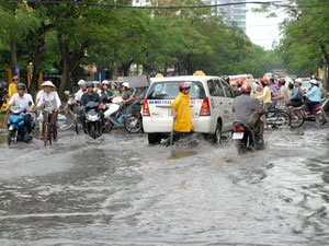 Hà Nội chủ động đối phó hiệu quả với mưa lũ