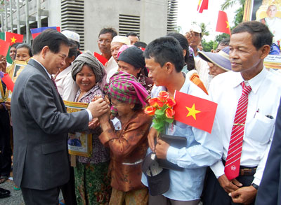 Một số hình ảnh Chủ tịch nước Nguyễn Minh Triết thăm Lào và Cam-pu-chia