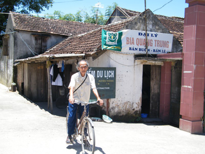 Người cha có gần hai nghìn đứa con