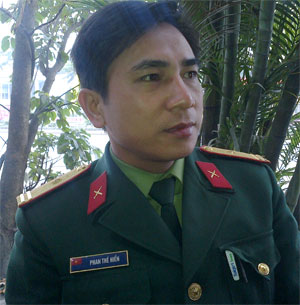 Cần quan tâm đến vấn đề nhà ở và tiền lương sĩ quan quân đội