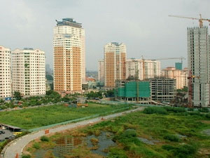 Bất động sản Tây Hà Nội tăng giá nhẹ, giao dịch ít