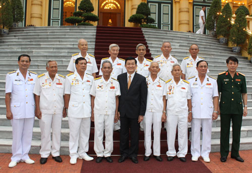 Chủ tịch nước Trương Tấn Sang tiếp Đoàn đại biểu Đoàn tàu không số toàn quốc