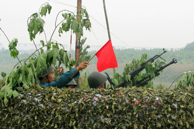 Xây dựng tốt khu vực phòng thủ từ sức mạnh tổng hợp toàn dân