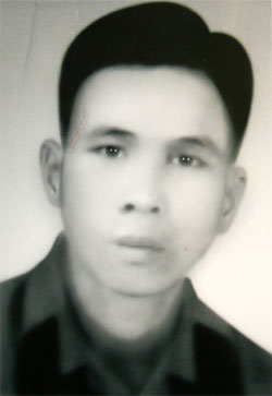 Tìm phần mộ liệt sĩ Lê Văn Chúc