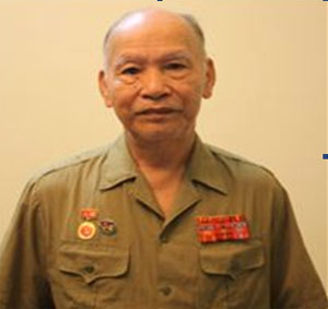 Nhớ mẹ “thức thâu đêm vá áo”