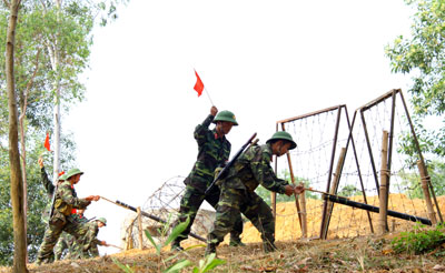 Chú trọng huấn luyện sát thực tế chiến tranh công nghệ cao