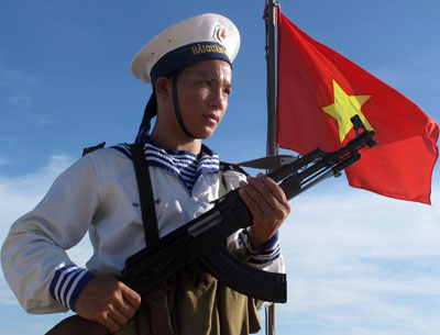 Trường Sa chúc Tết đất liền