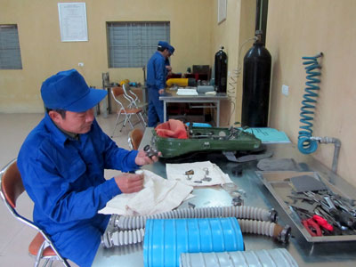 Làm chủ công nghệ bảo dưỡng, sửa chữa vũ khí, khí tài đặc chủng
