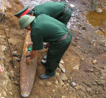 Bomicen với công nghệ “Phá rách bom”