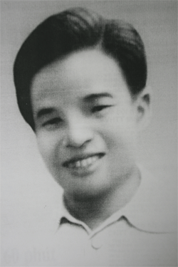 Người hộ tống Hoàng thân Xu-pha-nu-vông