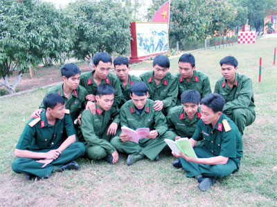 Sôi động trước ngày bầu cử