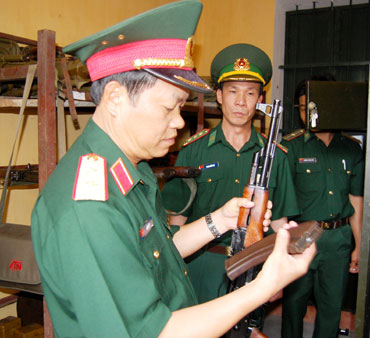 Các đơn vị cần phối hợp chặt chẽ với cấp ủy, chính quyền địa phương, xây dựng khu vực phòng thủ vững chắc