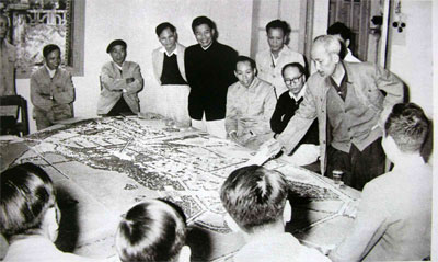 Mãi mãi đi theo con đường mà Bác Hồ, Đảng và nhân dân ta đã lựa chọn