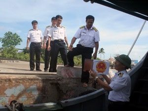 Những lá phiếu đầu bầu cử đại biểu QH và HĐND