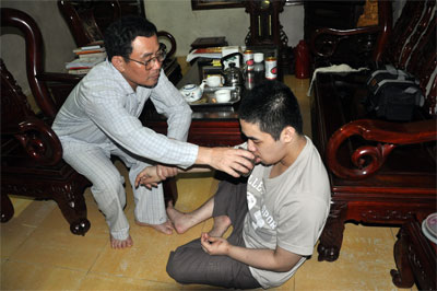 Cha con ông Chuẩn