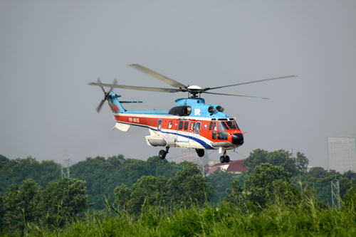 Chuyên cơ của Tổng công ty Trực thăng Việt Nam đưa đoàn công tác của Chính phủ đi Sơn La