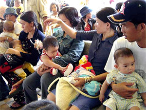 Cấp gần 80.000 thẻ bảo hiểm y tế cho trẻ em dưới 6 tuổi