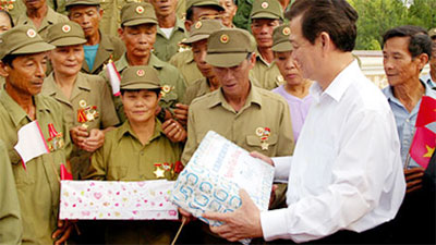 Quảng Bình cần có chiến lược phát triển kinh tế bền vững, lâu dài