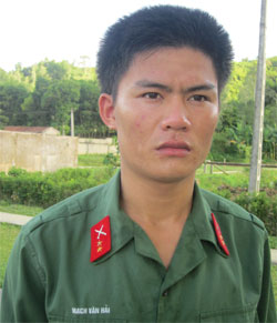 “Đồng chí” con trai!