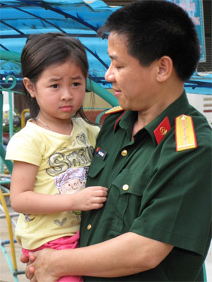 Bố tớ là bộ đội đấy!