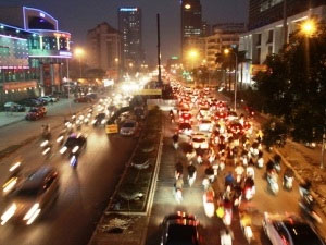 Giao thông Hà Nội được cải thiện sau khi đổi giờ