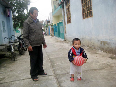 “Điểm tựa”... ông bà