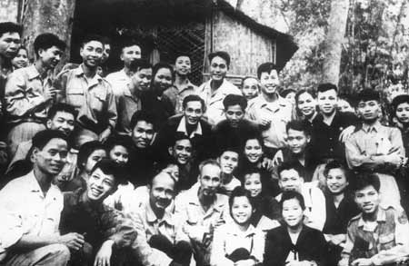 Tôi viết bài xã luận ngày Bác Hồ mất